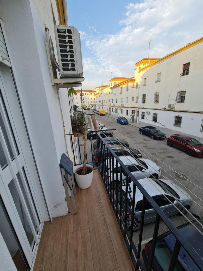 Genuar Apartments 3 Bedroom Close To Beach Malaga Exterior photo